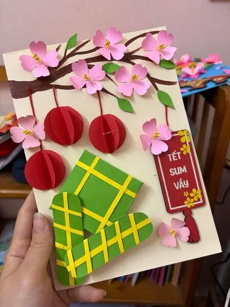 Thiệp Tết truyền thống với giấy đỏ và chữ thư pháp vàng