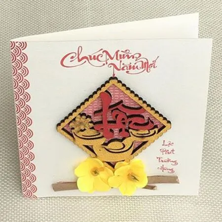 Thiệp Tết tối giản với giấy kraft và dây gai