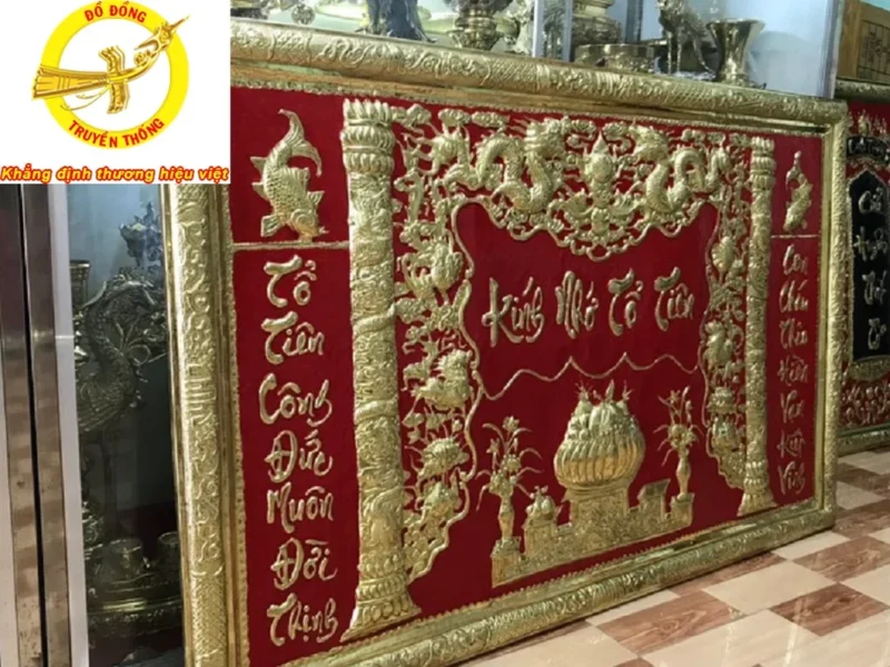 Tranh treo bàn thờ gia tiên bằng đồng truyền thống tranh treo bàn thờ gia tiên bằng đồng với chữ thờ và hoa văn truyền thống