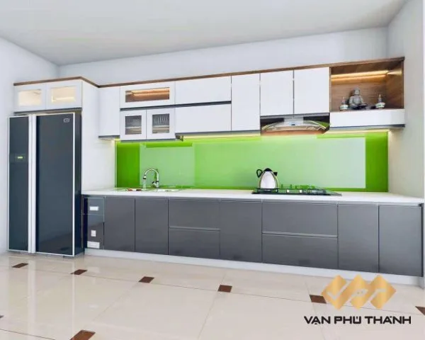 Mẫu tủ bếp gỗ có bàn thờ Ông Táo