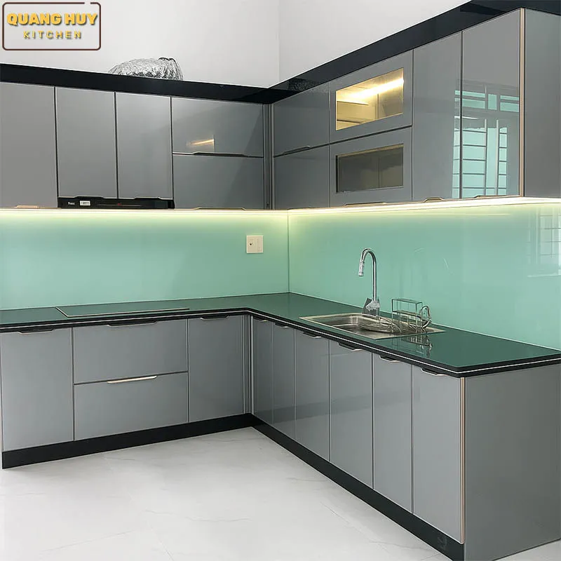 Hình ảnh thực tế tủ bếp cánh kính