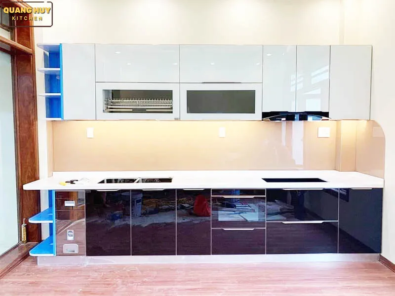 Hình ảnh thực tế tủ bếp inox cánh kính cường lực anh Nam - Long Biên