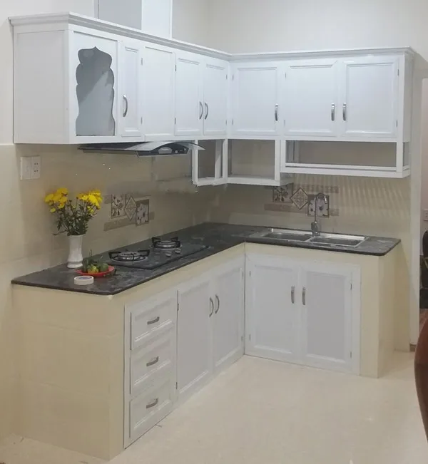 Tủ bếp nhôm kính đơn giản hiện đại