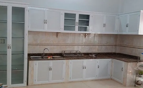Tủ bếp nhôm kính kết hợp tủ rượu