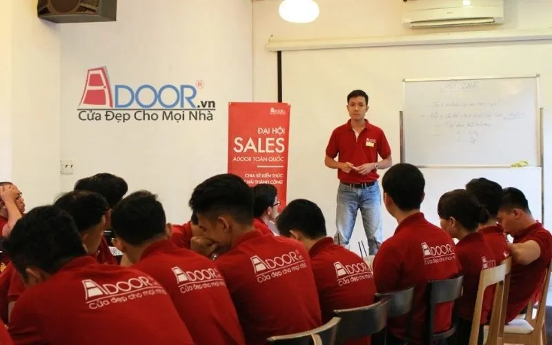 Tủ bếp nhôm kính hoàn thiện tại nhà khách hàng