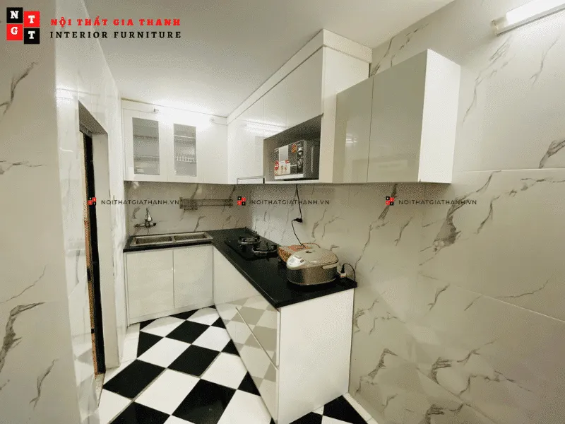 tu-bep-nhua-PVC-picomat-canh-acrylic-co-tam