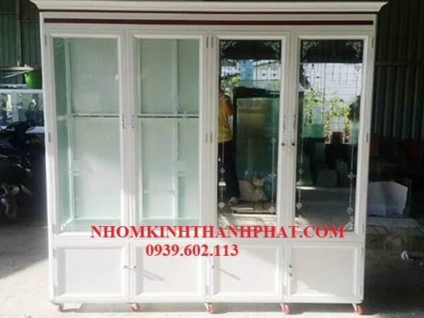 Mẫu tủ quần áo nhôm kính 4 buồng với ngăn kéo trung tâm, kích thước 260×60×220cm