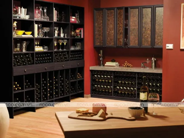 Mẫu tủ rượu trang trí màu nâu đen sang trọng