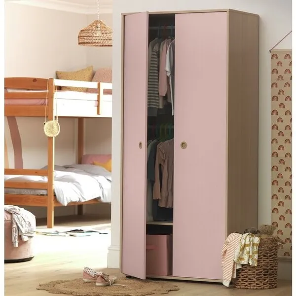 Tủ áo quần màu hồng xinh xắn