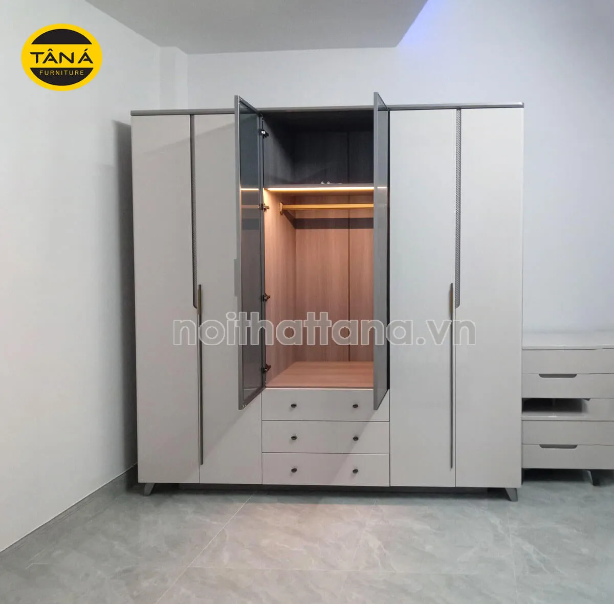 Sử dụng tủ quần áo làm vách ngăn