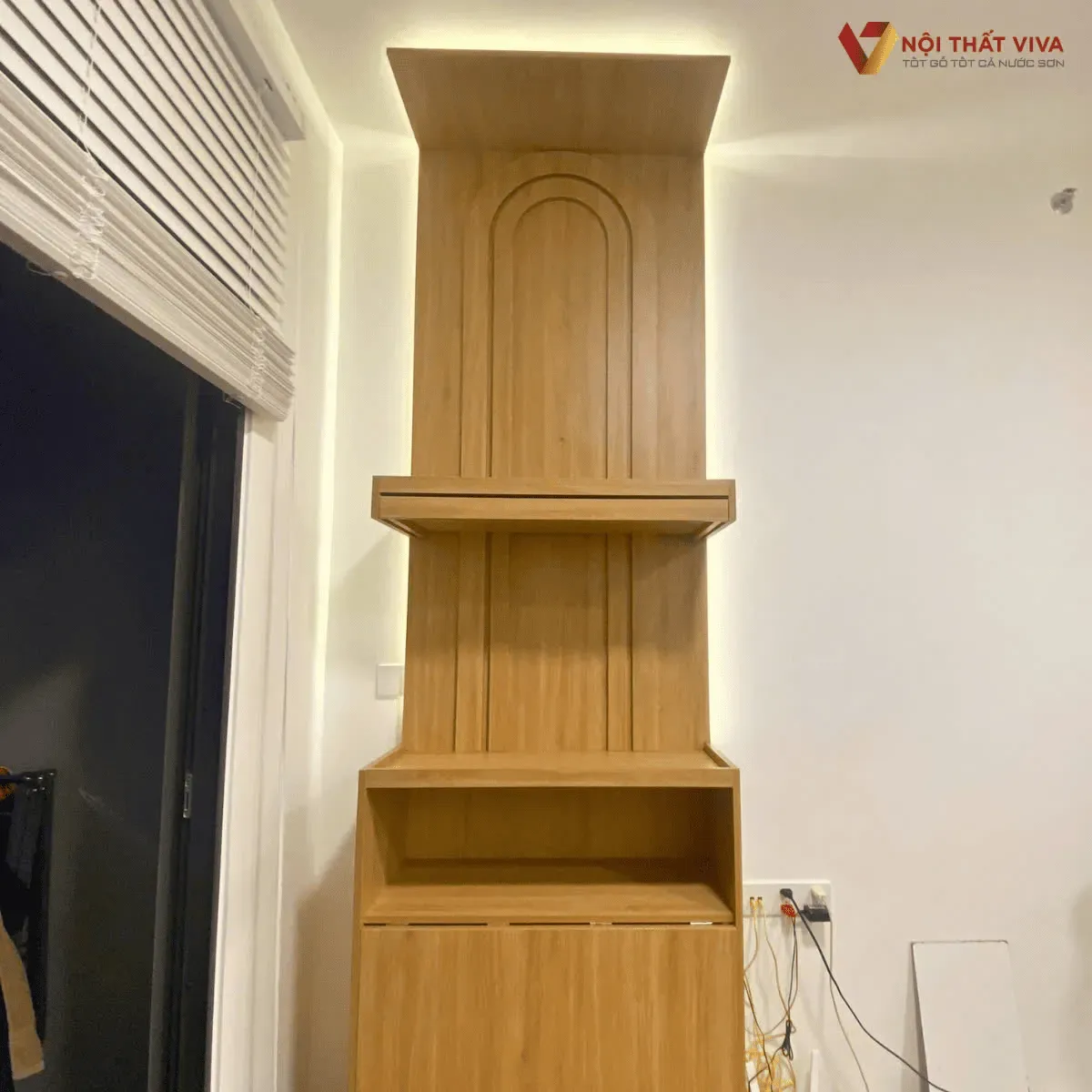 Tủ Thờ Gỗ Công Nghiệp: Tối ưu diện tích với tủ đứng mini