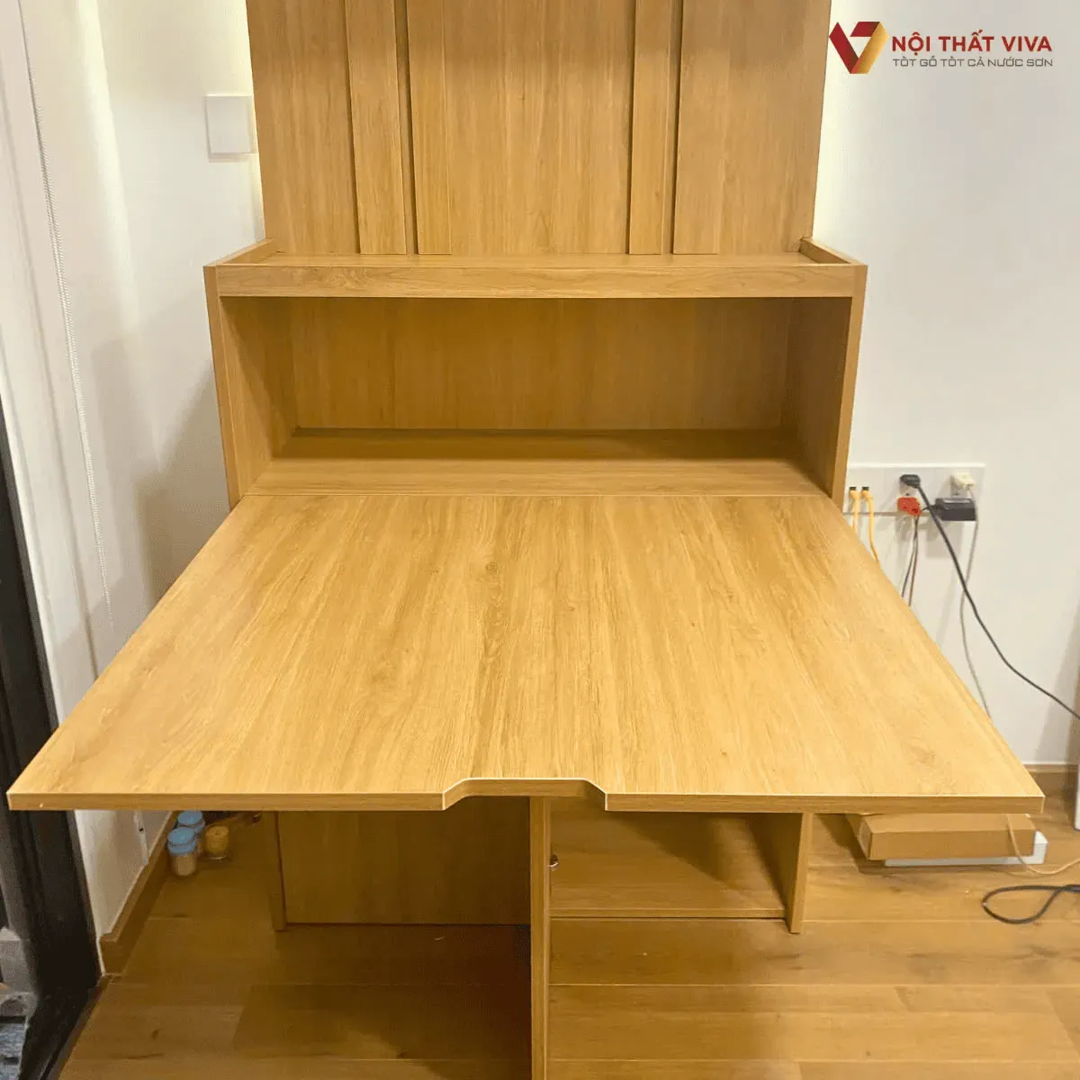 Tủ Thờ Gỗ Công Nghiệp: Sự sang trọng của cánh kính