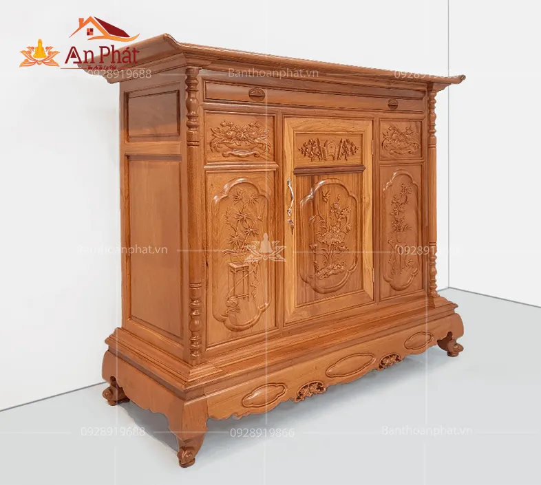 Tủ thờ với hoa văn truyền thống mang đậm tín ngưỡng Á Đông