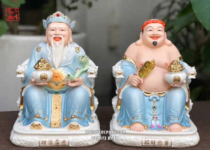 Tượng Ông Địa Thần Tài bằng sứ áo xanh hũ vàng
