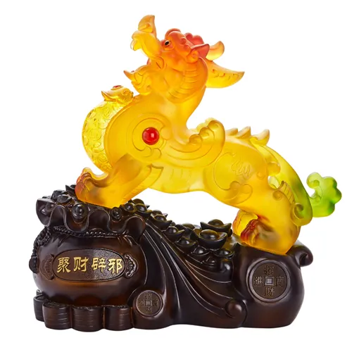 Cách đặt Tỳ Hưu lưu ly túi tiền chiêu tài giữ lộc trên bàn thờ