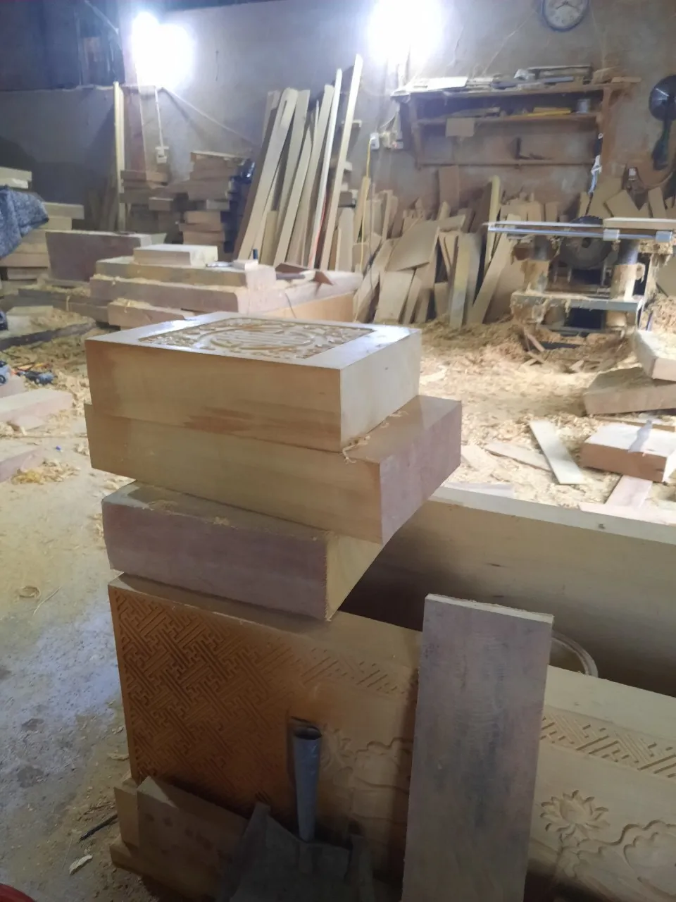 Xưởng gỗ vàng tâm