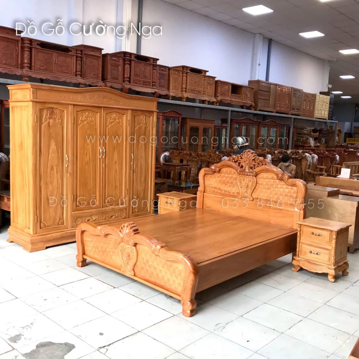 Tủ quần áo gỗ gõ đỏ 4 cánh phong cách cổ điển chạm trổ cầu kỳ