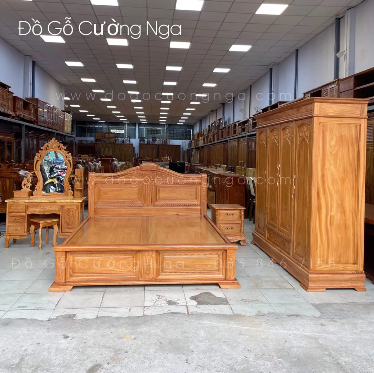 Bộ combo phòng ngủ gỗ gõ đỏ bao gồm bàn trang điểm