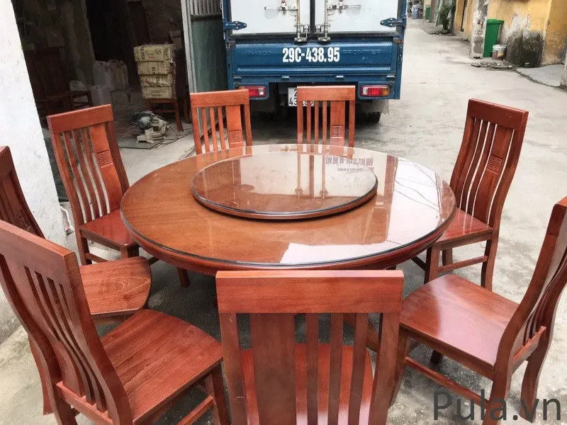 Bàn ăn tròn xoay màu cánh gián