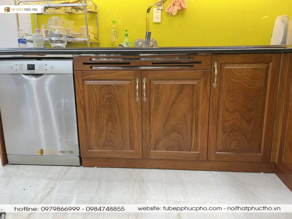 Tủ bếp gỗ sồi Mỹ chữ L