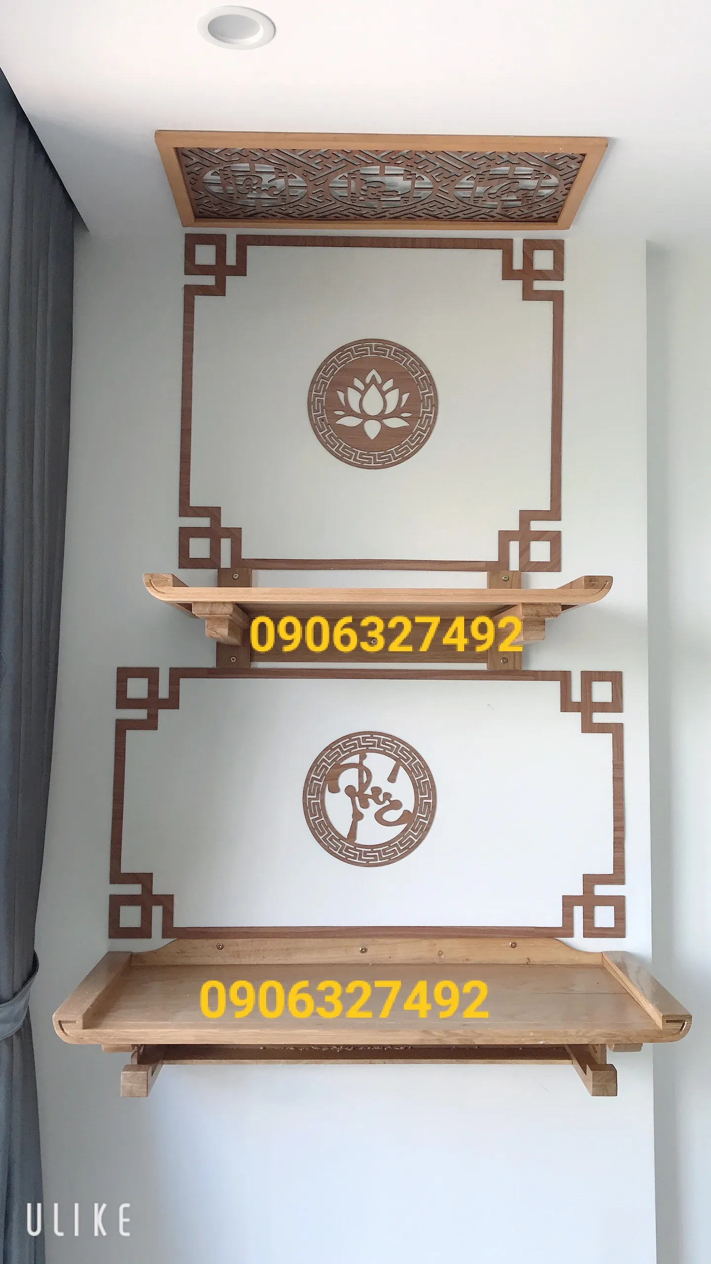 Bàn thờ treo tường 2 tầng với thiết kế tối giản