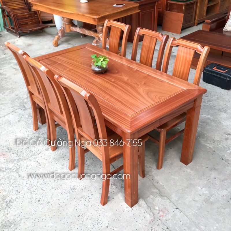 Bộ Bàn Ghế Ăn Gỗ Tự Nhiên: Tiêu Chí Tuyển Chọn Tuyệt Đối Cho Không Gian Sống Sang Trọng