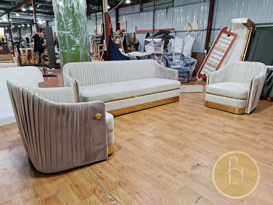 Lắp đặt sofa tại nhà khách hàng