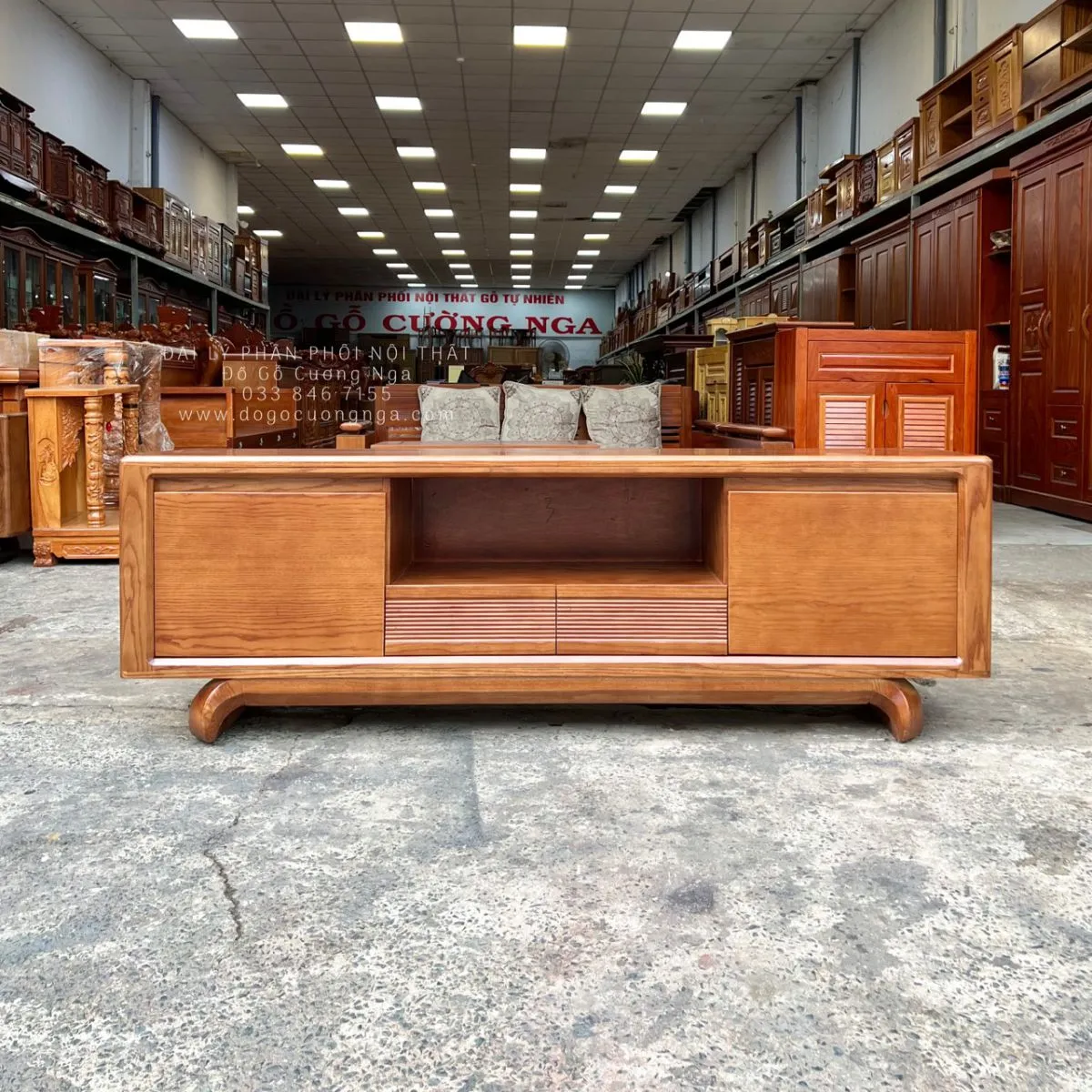 Kệ tivi gỗ sồi hiện đại