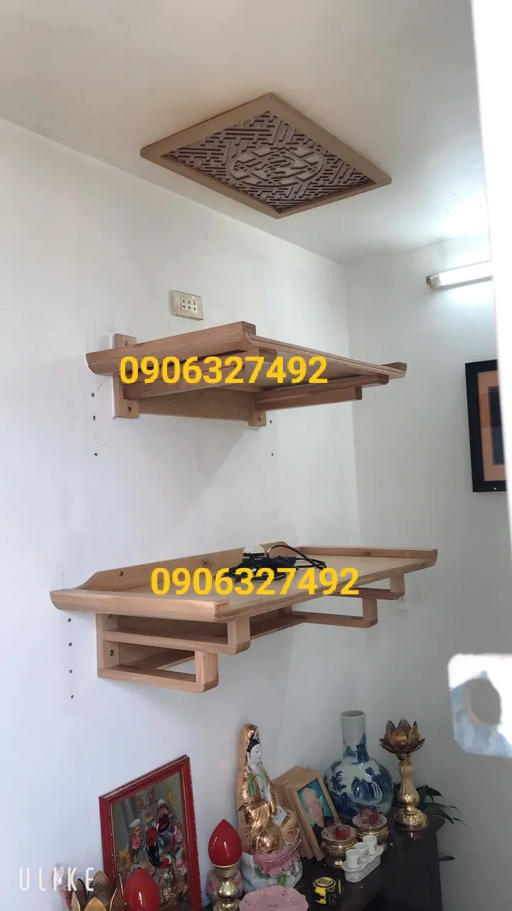 Mẫu bàn thờ treo tường 2 tầng gỗ hiện đại, tối ưu không gian