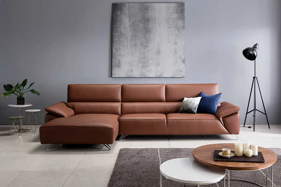 Ghế sofa nhỏ gọn ZANDER màu nâu bò kết hợp nội thất gỗ